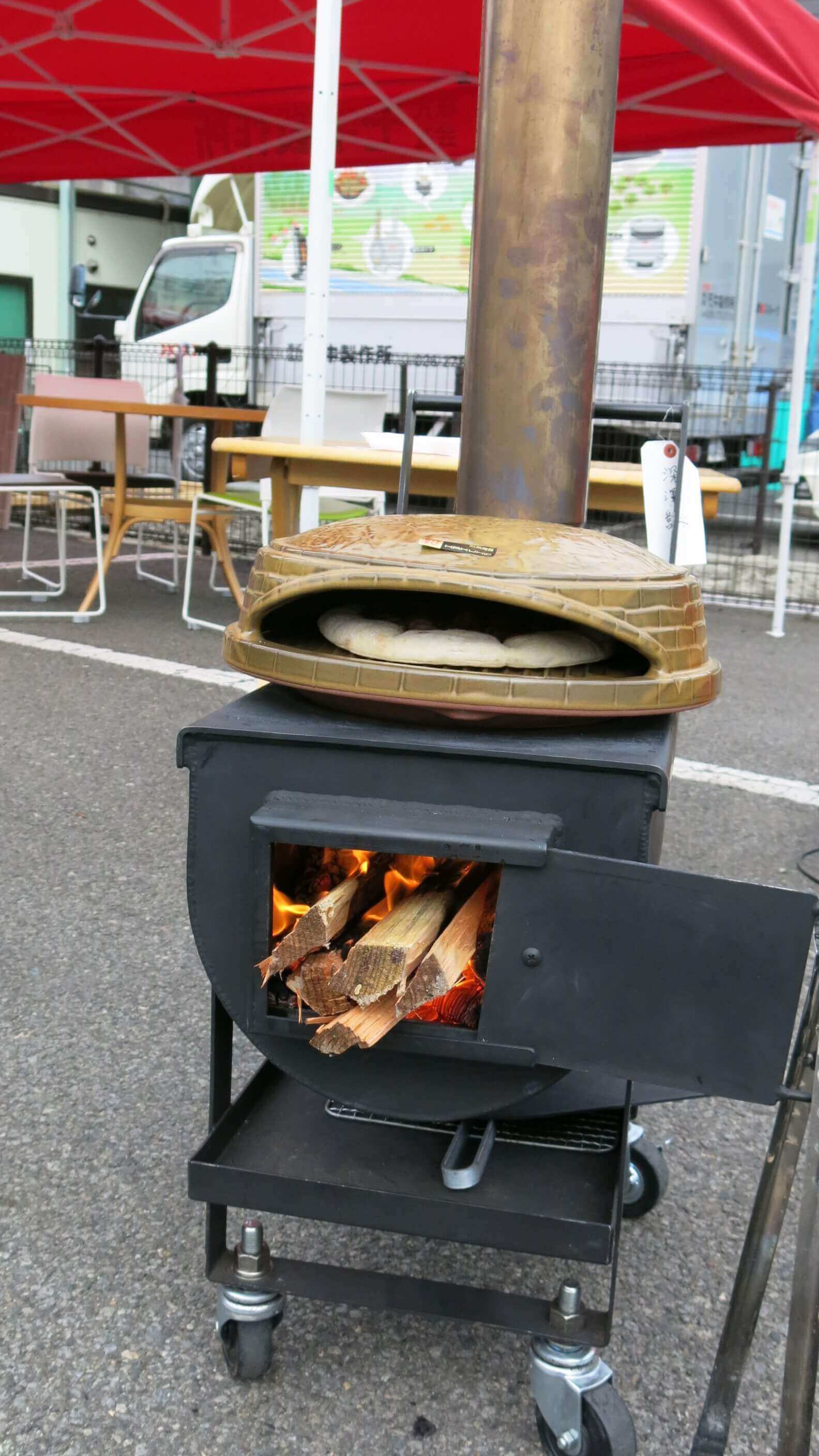 石窯ピザオーブン(取寄品) – モキ製作所